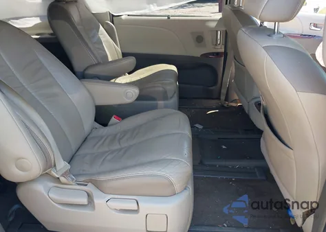 2011 Toyota Sienna Limited V6 из США, поврежденный, VIN 5TDYK3DCXBS152435